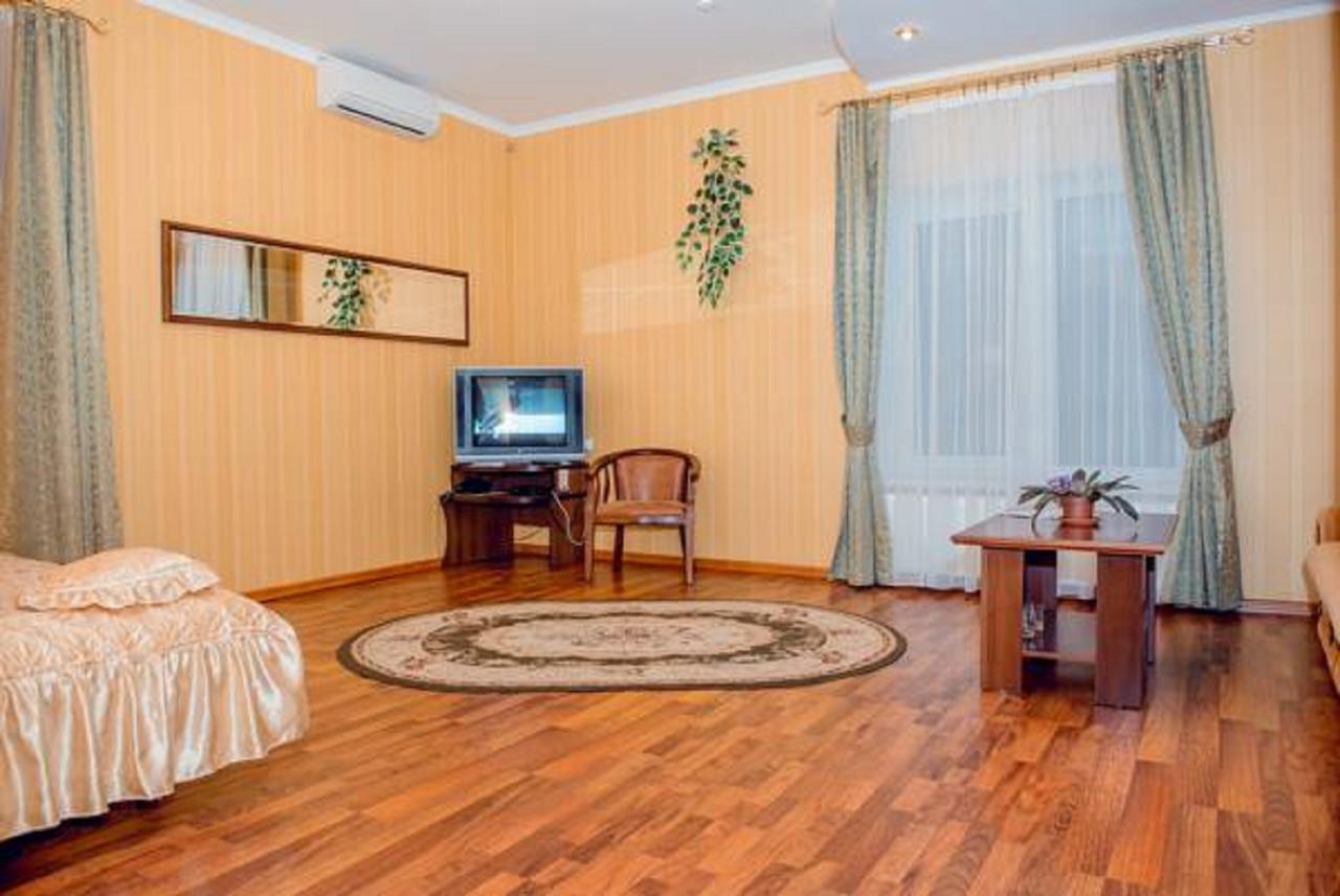 Hotel Vivat Provincia Takhtaulove 객실 사진